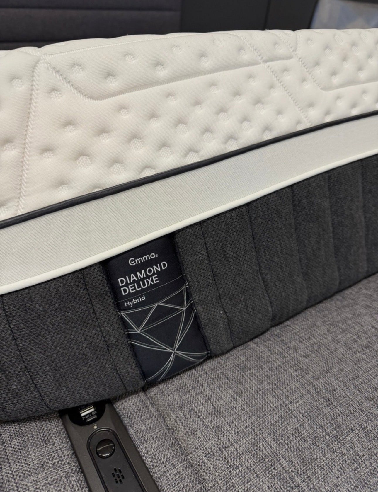 Emma Diamond Hybrid Deluxe King Size Mattress / RRP £2099