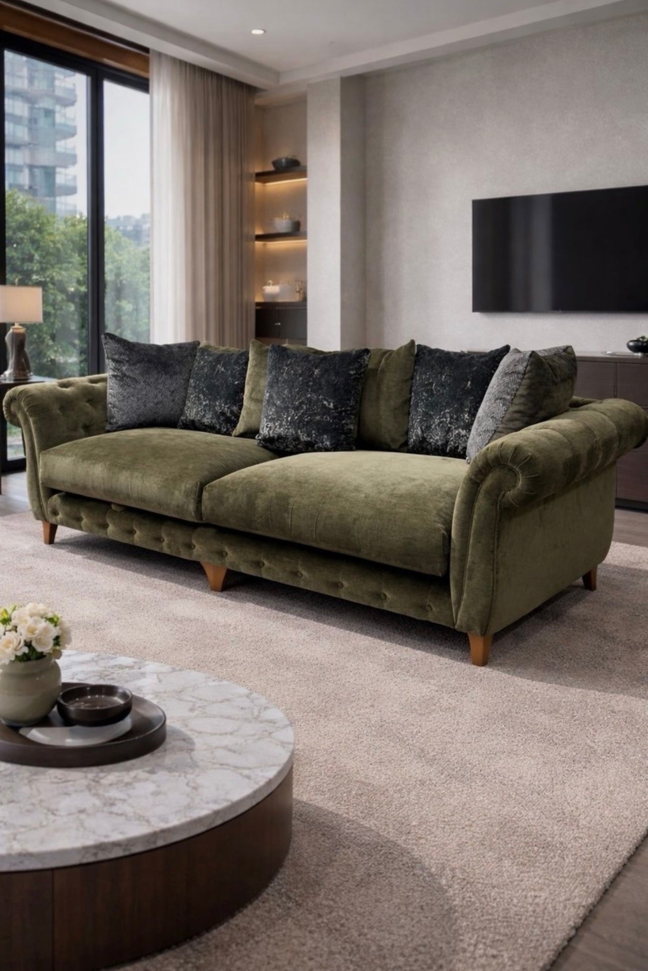 Furniture Village 'Palace' 4 Seater Scatter Back Sofa / RRP £2295