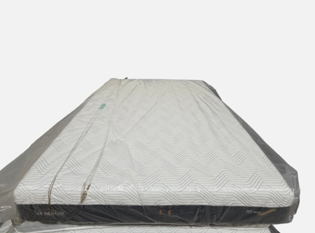 Tempur Pro Plus Smartcool Medium-Firm King Size Mattress / RRP £2499