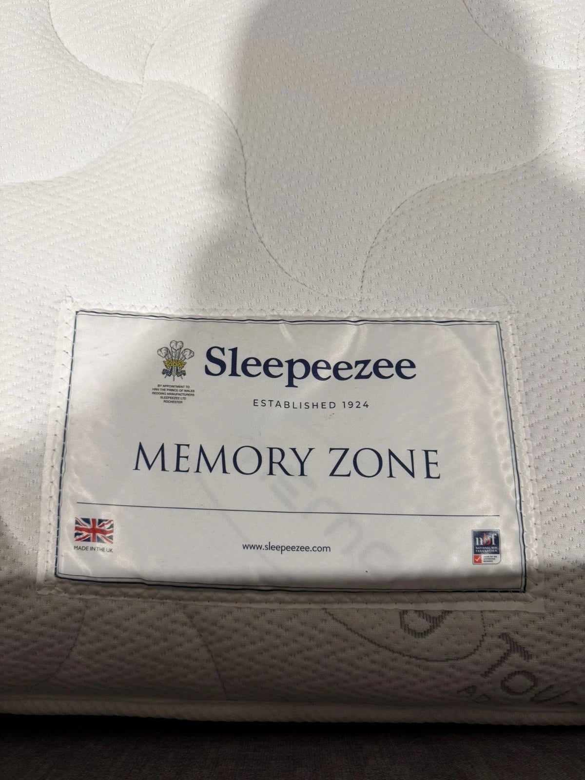 Double Sleepeezee 1200 Pocket Memory Zone Mattress / RRP: £405